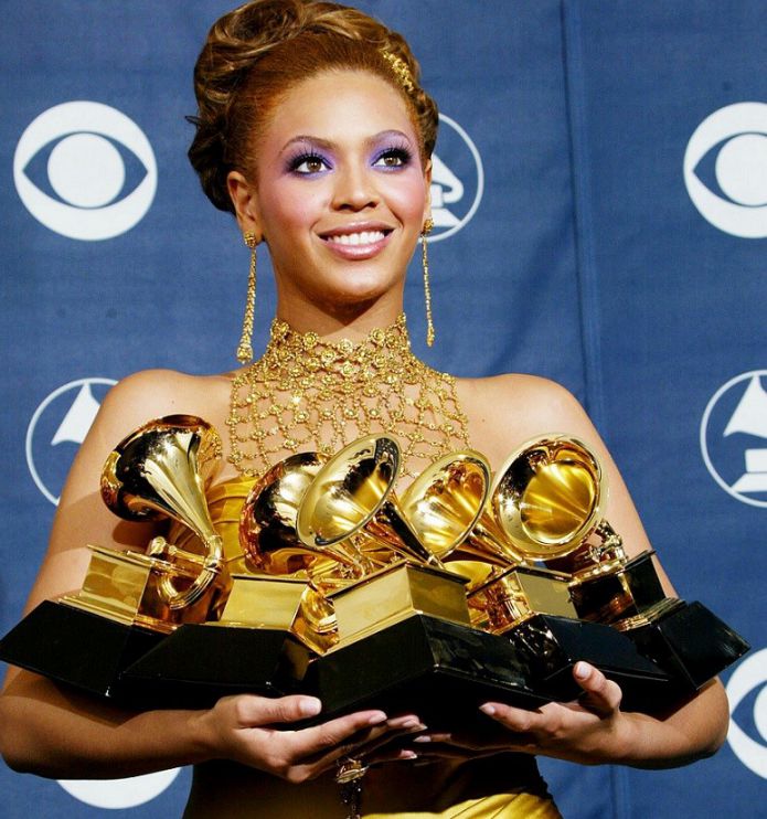 Beyonce with her grammy awards