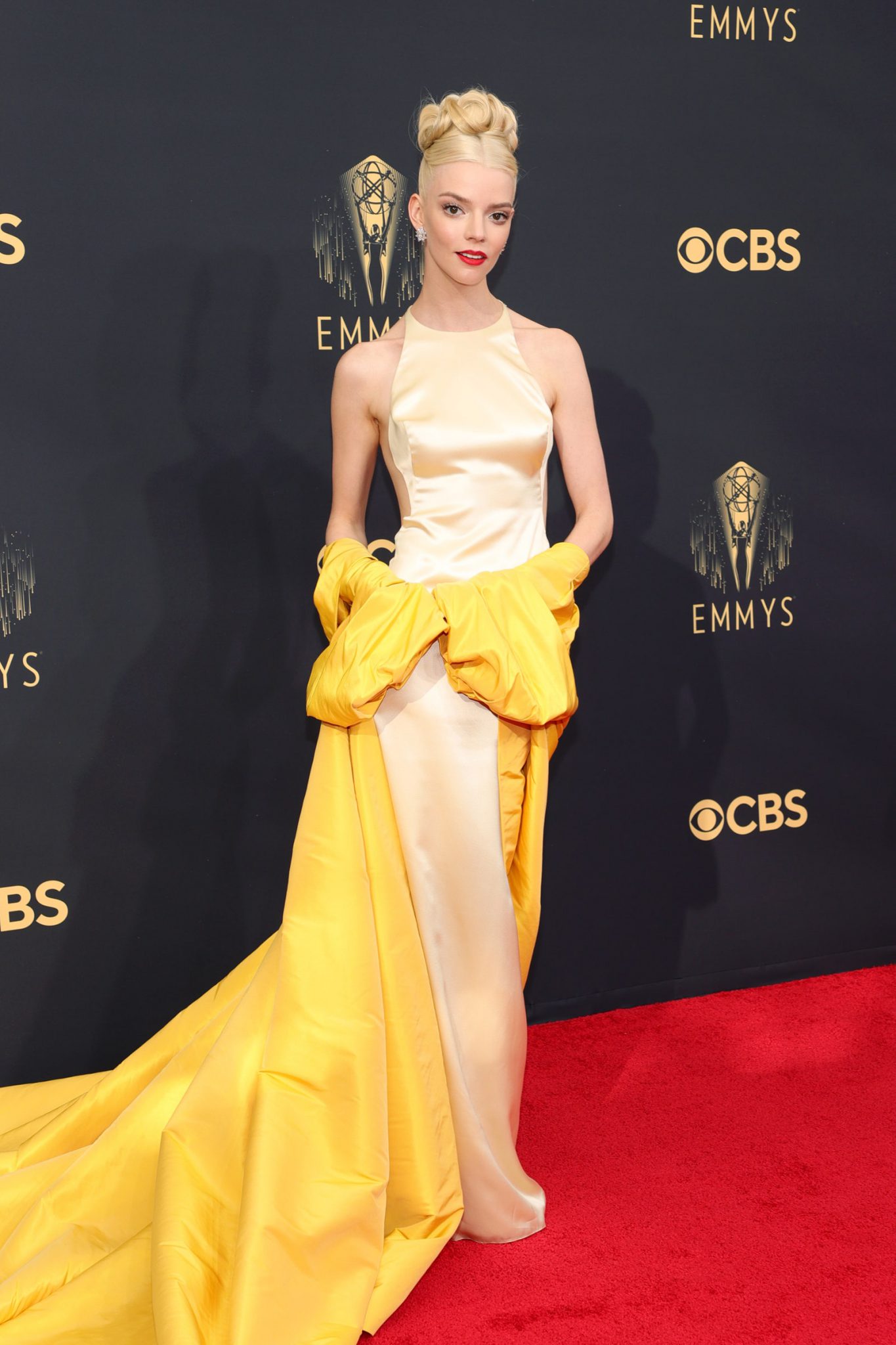 All The Best Red Carpet Style Looks At The 2021 Emmy Awards