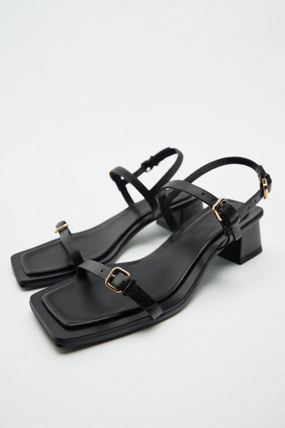 Zara LOW-HEEL LEATHER SANDALS WITH BUCKLE DETAIL