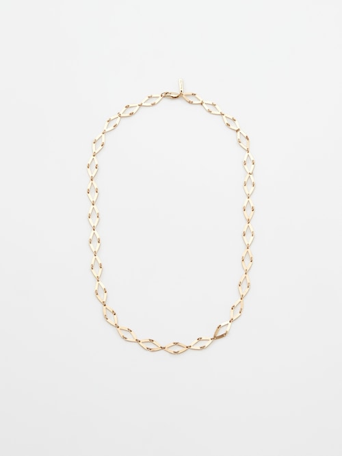 SHORT NECKLACE WITH DIAMOND-SHAPED DETAILS