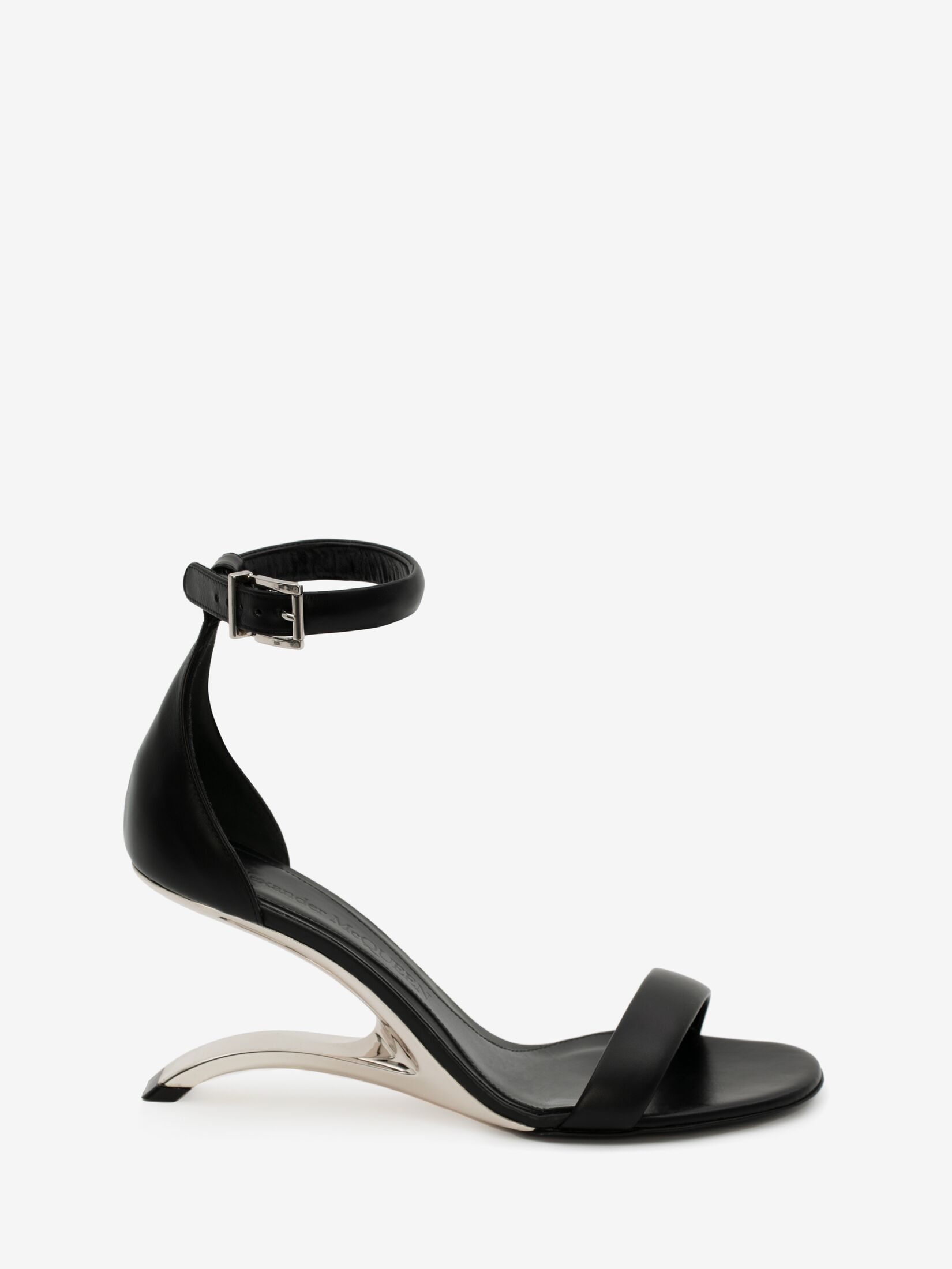 Alexander McQueen Women's Arc Leather Sandal in Black/silver £ 790