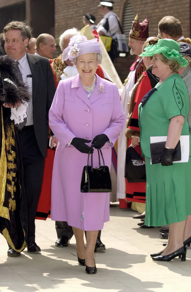 9 May 2000 The Queen wore lilac to open the Millennium Bridge in 2000. 