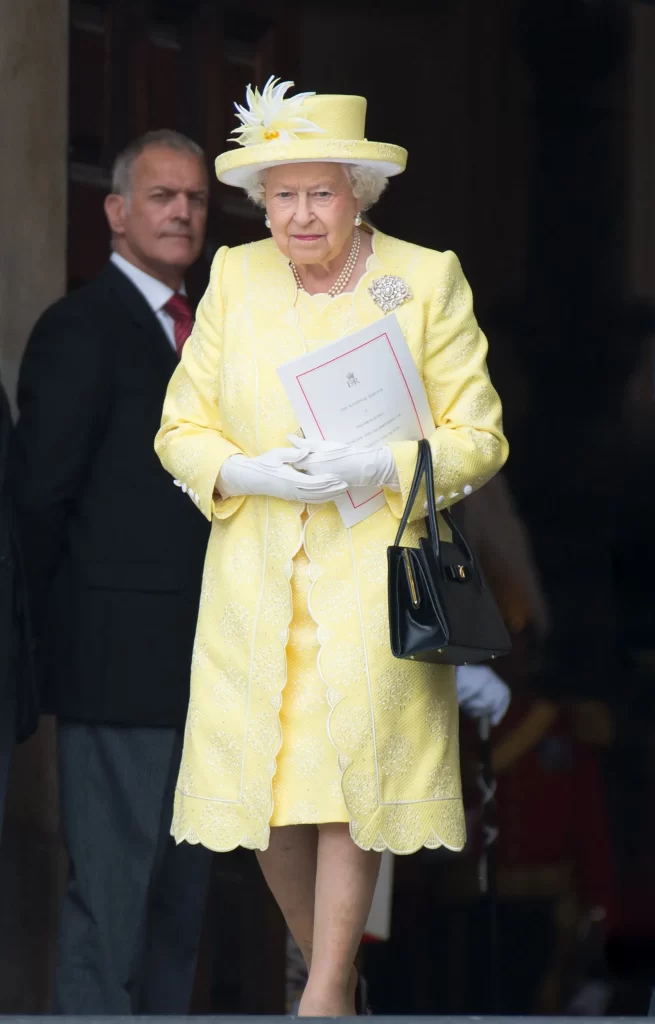 10 June 2016 Her Majesty chose a yellow scalloped-edge Angela Kelly outfit with the Richmond brooch to attend a service of thanksgiving as part of her 90th birthday celebrations at St Paul’s Cathedral. 