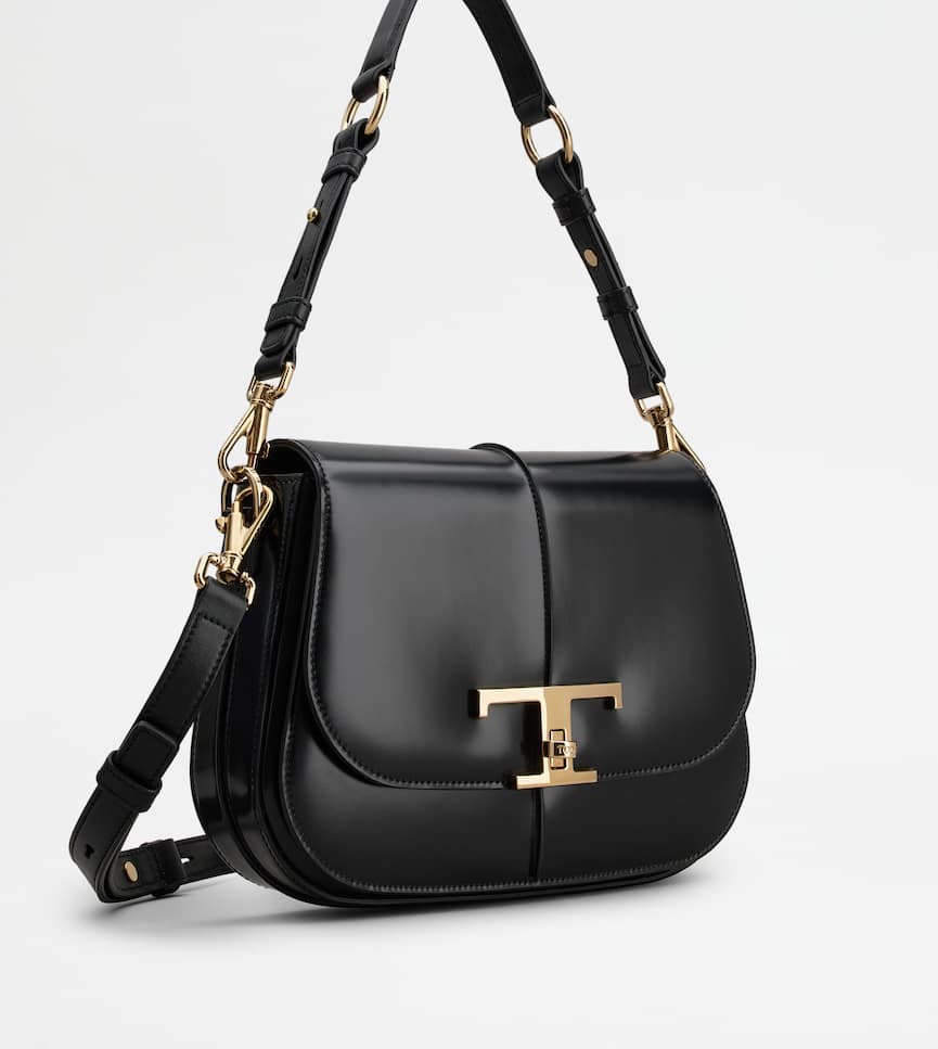 T Timeless Shoulder Bag in Leather Mini £1,750