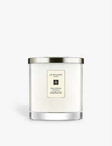 Jo Malone London
English Pear and Freesia luxury scented candle 2.1kg
£350.00