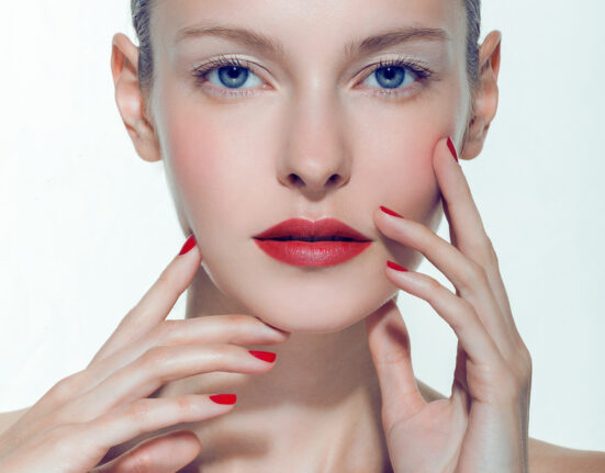 Beauty Trend Worth Trying This Season From SS'23 Couture Runway