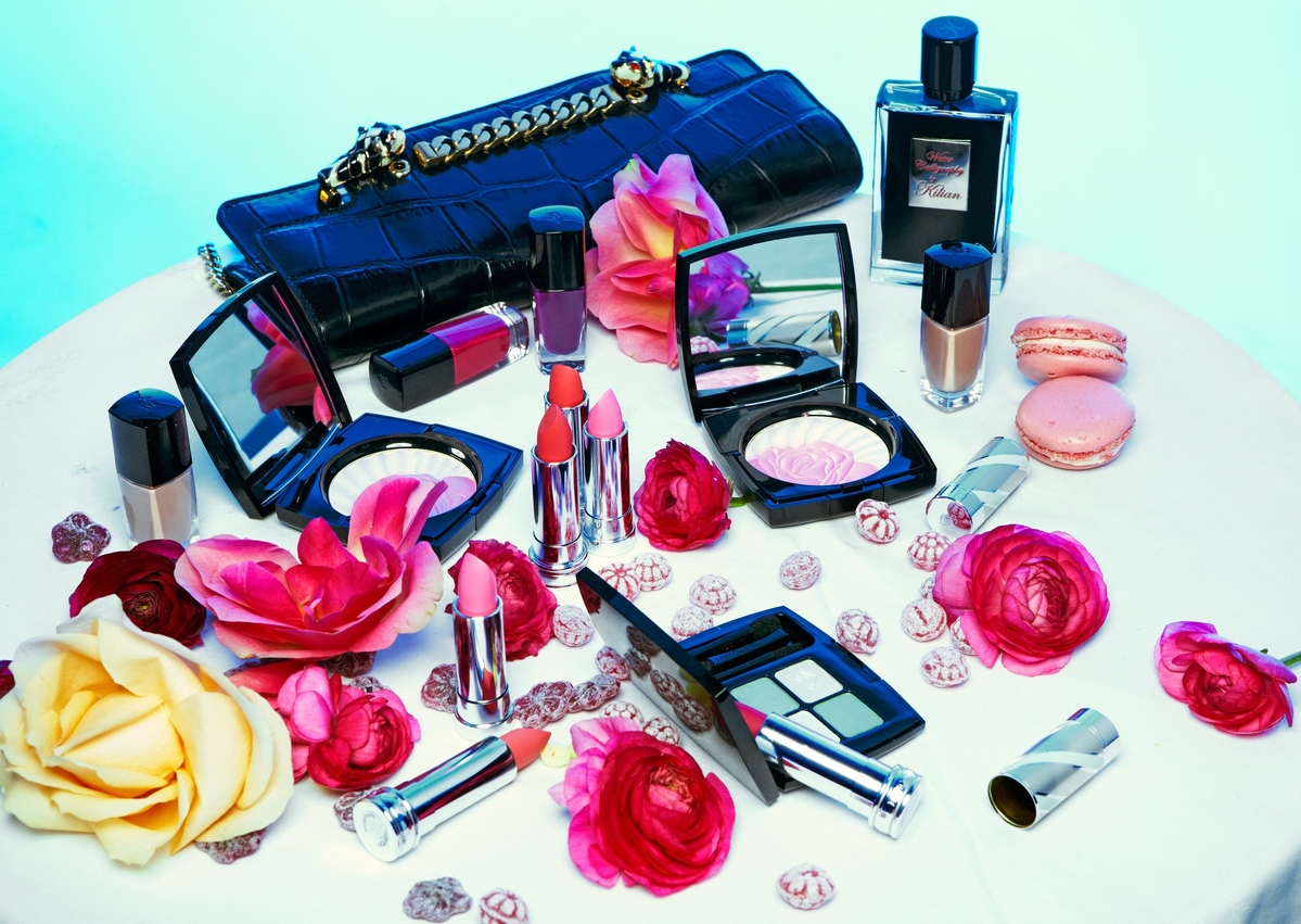 8 Makeup Products That Will Make A Great 2023 Valentine's Day Gift For Her