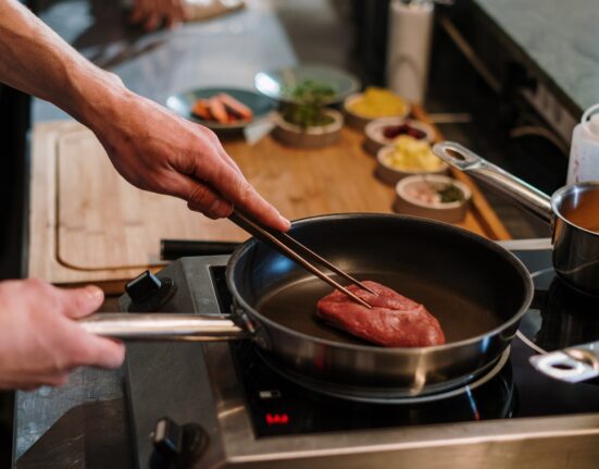 6 Best Skillets Your Kitchen Needs This 2023 New Year