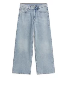 Arket
Cloud Loose Jeans
£89.00
