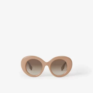 Burberry
Oversized Round Frame Lola Sunglasses
£240.00