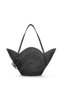 Loewe
Petal basket bag in raffia and calfskin
£1,000.00

