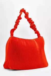 
Boohoo
Pleated Oversized Slouchy Beach Bag
Now £10.00, Was
£25.00

