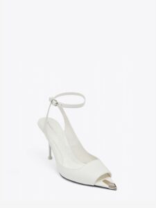 Alexander McQueen
Women's Punk Ankle Strap Sandal in Ivory/silver
£ 820.00