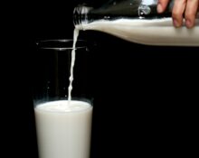 Diary Milk Alternatives: Soy, Oat and Almond Milk Which Is Better