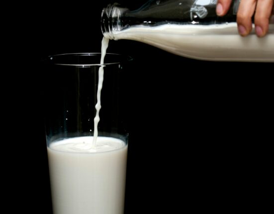 Diary Milk Alternatives: Soy, Oat and Almond Milk Which Is Better