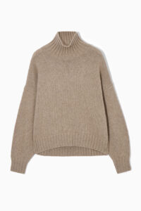 Cos
Chunky Pure Cashmere Turtleneck Jumper
£225.00
