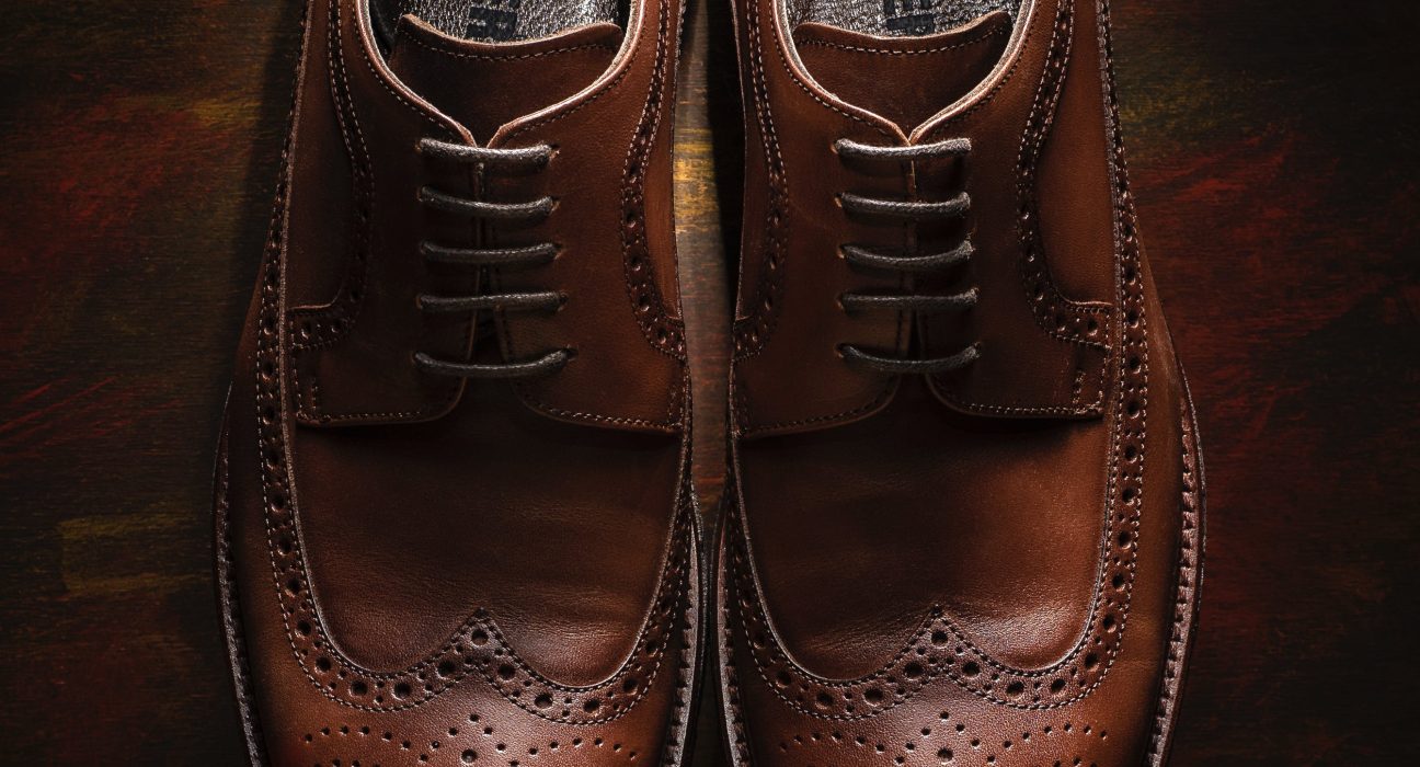 Smart Up Your Looks With These 5 Best Brogue Shoes