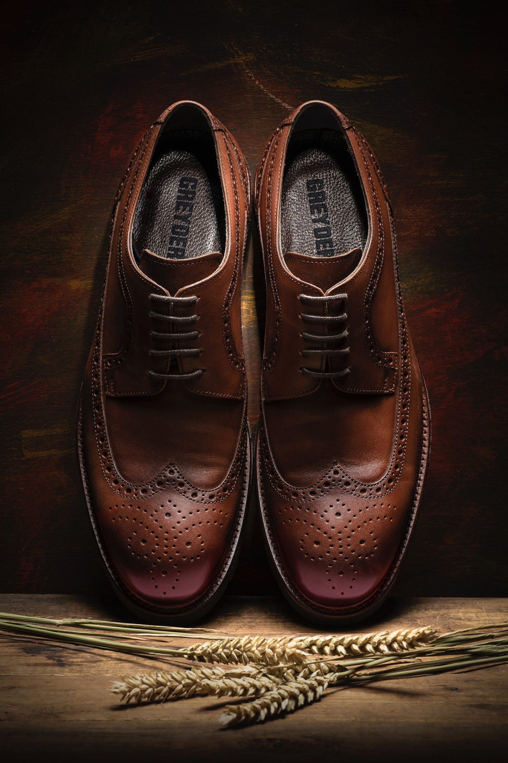 Smart Up Your Looks With These 5 Best Brogue Shoes