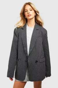 Boohoo
Marl Pinstripe Relaxed Fit Tailored Blazer
Now £36.00 Was £45.00

