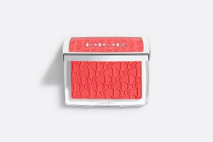 Dior
Rosy Glow
Colour-awakening blush - natural healthy glow effect In 015 Cherry
£34.00