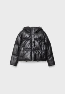 Stradivarius
Leather Effect Puffer
Jacket
£55.00