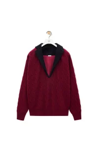 Loewe
V-neck sweater in cashmere
£2,400.00