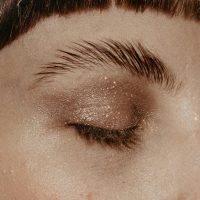 5 Glittery Eyeshadow To Prove You're Party Ready