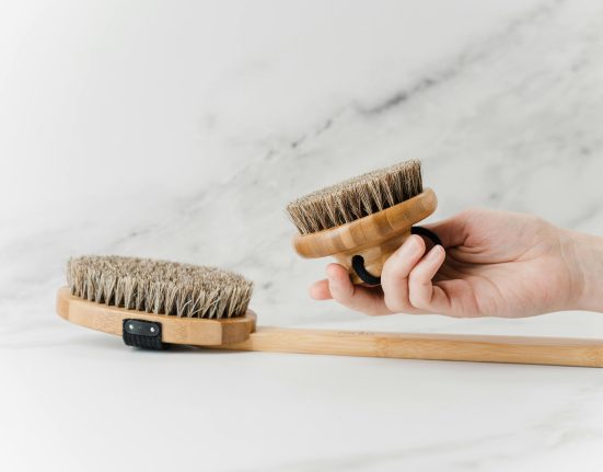 Facial Dry Brushing Is The Key To Gorgeous, Glowing Health Skin - This Is Why