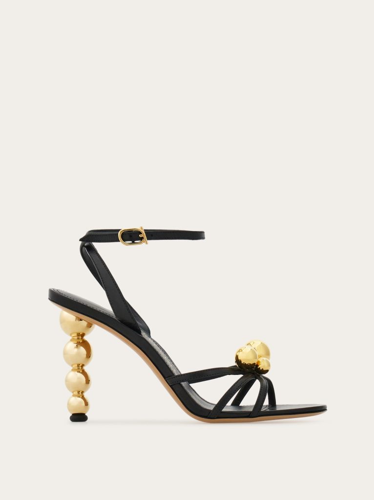 Ferragamo
Spherical heel sandal
£ 1,050.00 