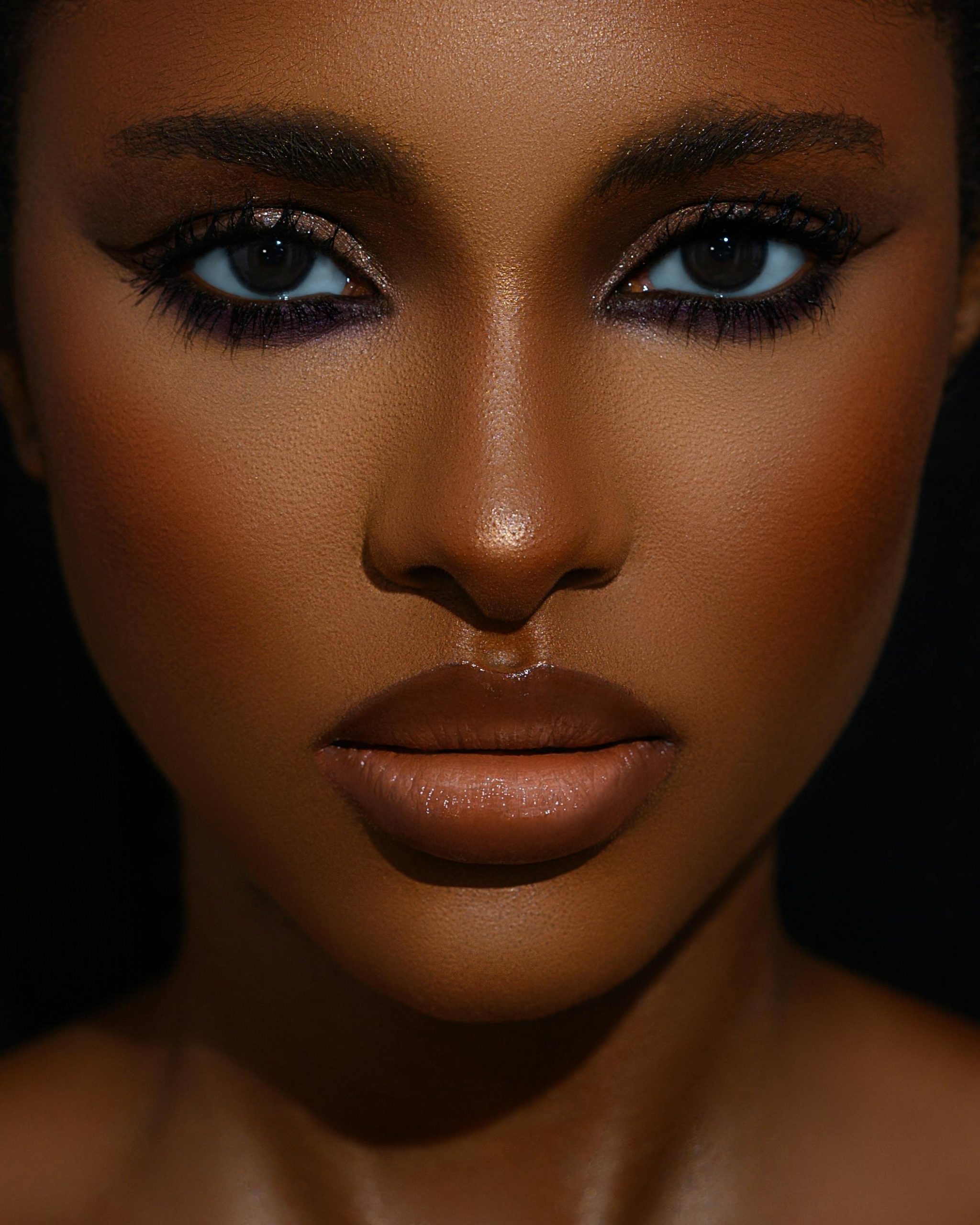 5 Eyeliner Hacks That Will Change Your Eye Look Game Forever