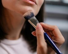 How To Apply Your Foundation For A Natural Finished Makeup Look