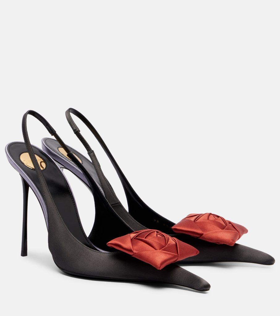Saint Laurent
Amalia 110 crêpe satin slingback pumps
£ 1,890.00