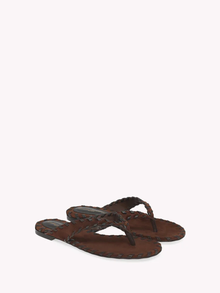 Gianvito Rossi
Zaira Thong Flat
£805.00